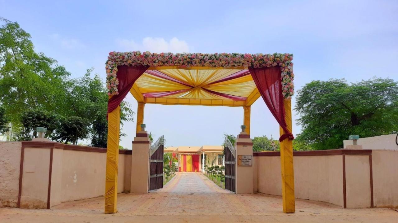 Вилла Wedlock Farms - Events Venue Гургаон Экстерьер фото