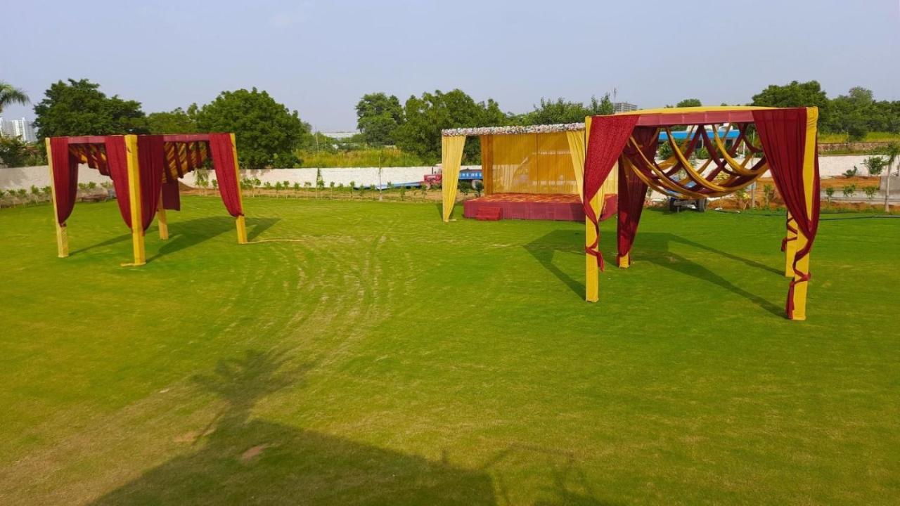 Вилла Wedlock Farms - Events Venue Гургаон Экстерьер фото